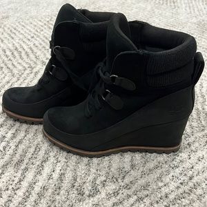 Ugg wedge boots
